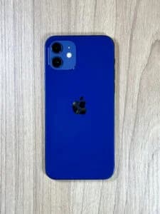 iPhone 12 - Blue