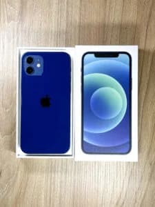 iPhone 12 - Blue
